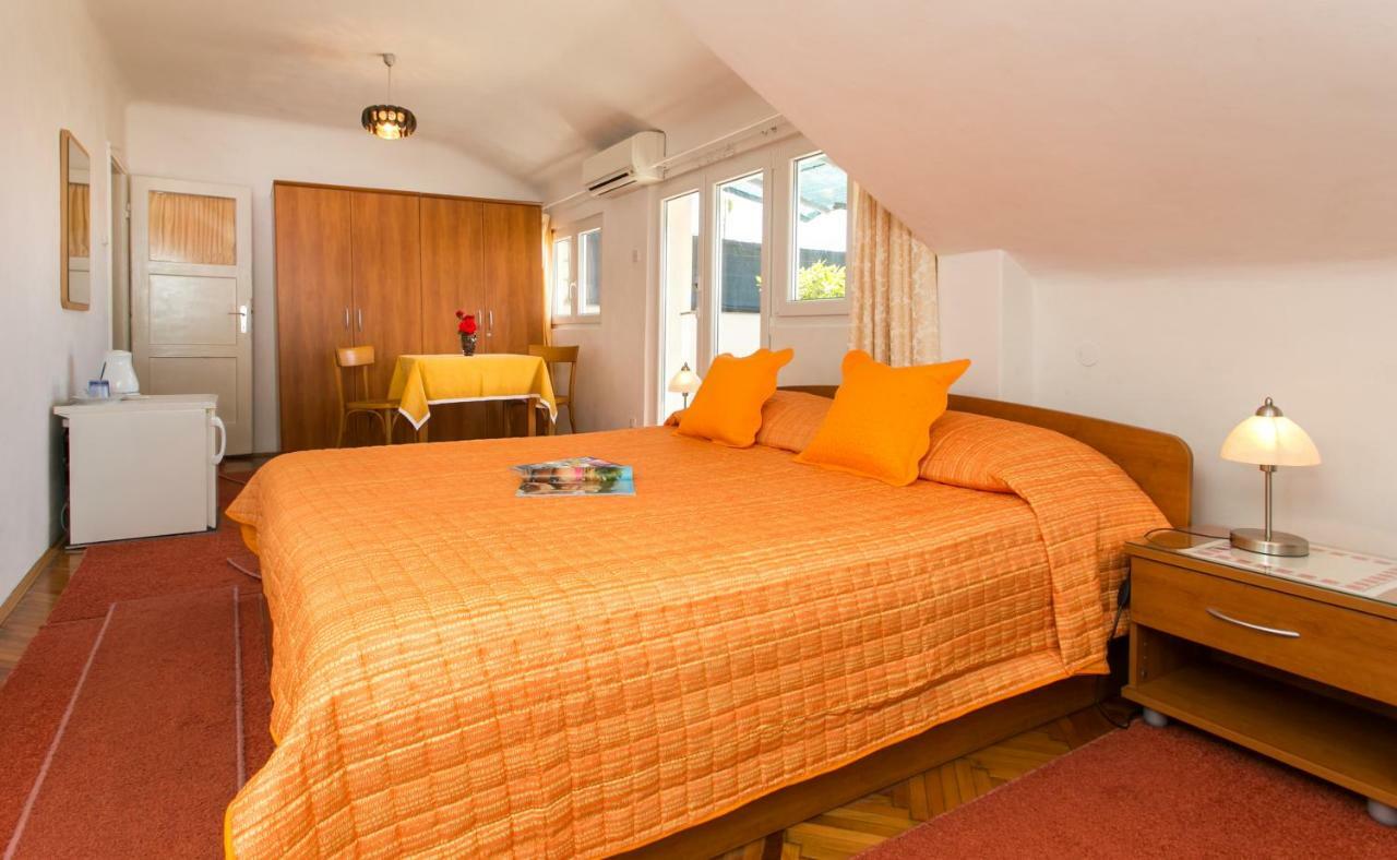 Avdic Guest house 3*
